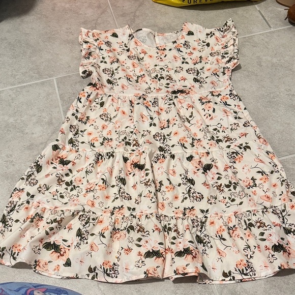 Dresses & Skirts - Floral Dress in Cream and Pink